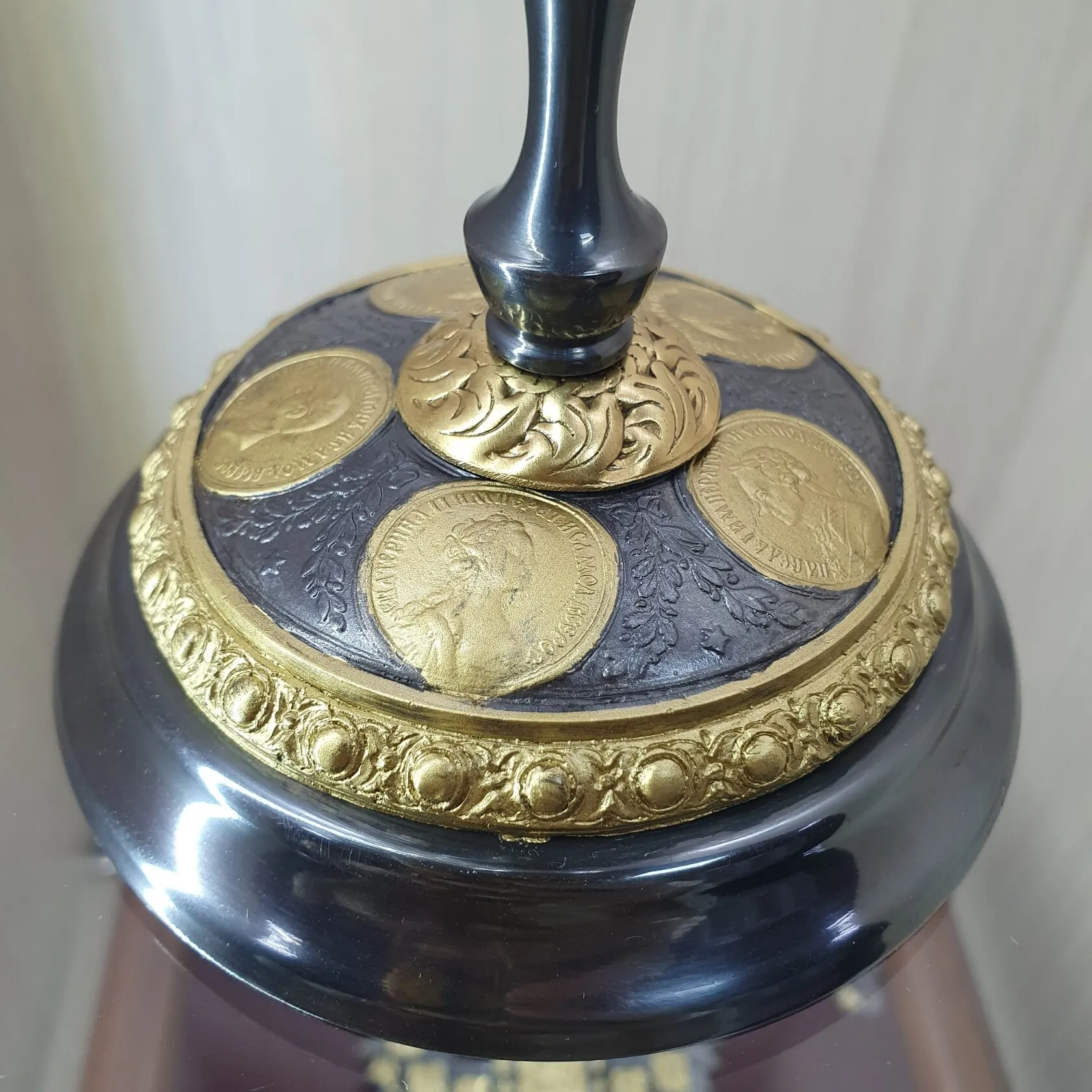 Набор бокалов «Царский» золото